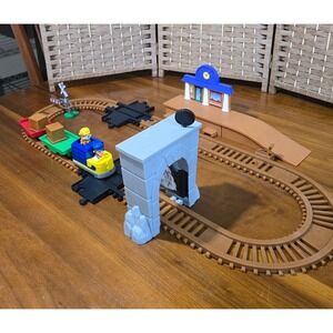 Paw Patrol Adventure Bay Railway Motorized Train Set with Rubble Figure
